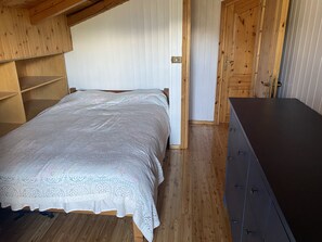 Iron/ironing board, WiFi, bed sheets - Vrbo Property (Gressan)