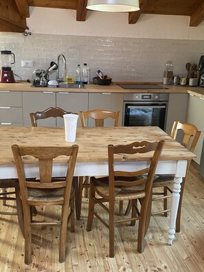 Private kitchen - Vrbo Property (Gressan)