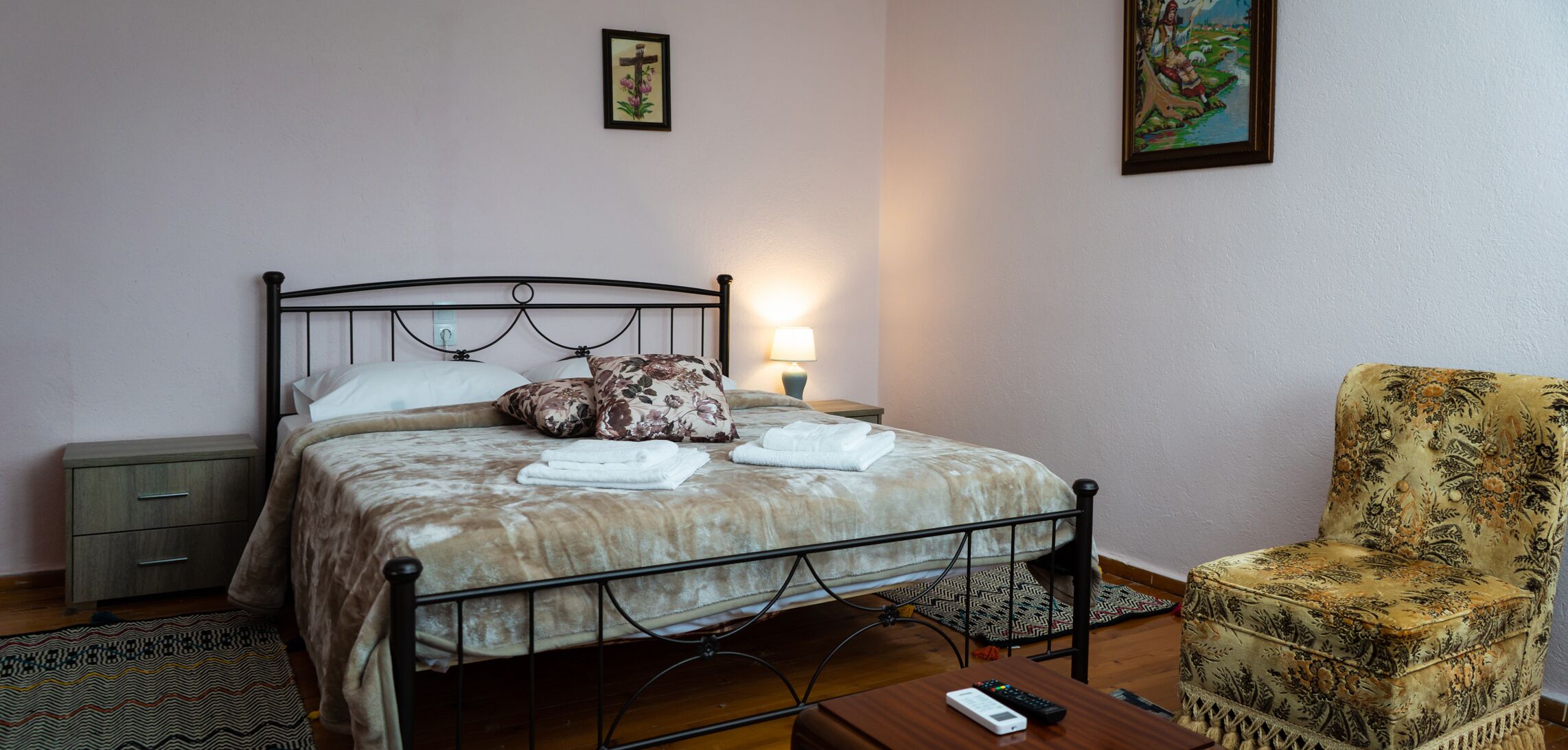 2 bedrooms, WiFi, bed sheets