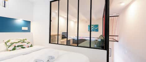 1 chambre, fer et planche Ă repasser, accĂšs Ă Internet, literie fournie