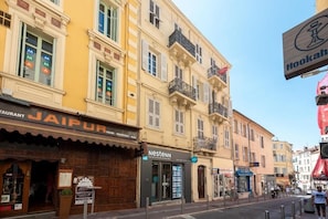 Extérieur