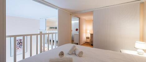 2 chambres, fer et planche Ă  repasser, accĂšs Internet, draps fournis