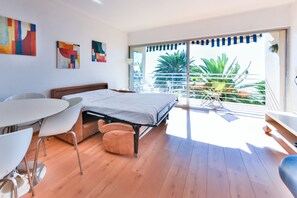 2 habitaciones, internet y ropa de cama 