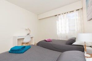 3 bedrooms, iron/ironing board, Internet, bed sheets