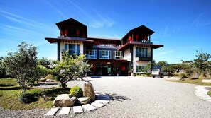 Front of property - XIN XIANG SHI CHENG (Puli)