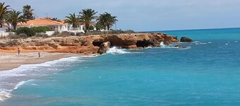 Holiday apartment in a quiet location near the beach and the city