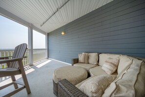 Terrace/patio - Beautiful Bay Views from the Large Balcony on this Stunning Condo (Ocean City)