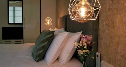 ARONS Lavinia EMERALD