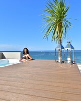 Panoramic Suite with terrace and hot tub...... | Vistas del balcón