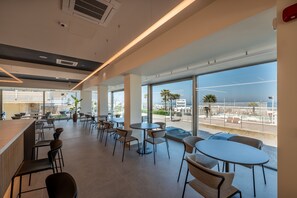 Bar (en el alojamiento)