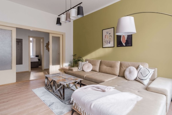 Apartment | 2 bedrooms, free WiFi, bed sheets