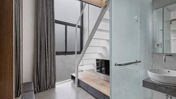 Camera Basic, 1 letto queen | 1 camera, Wi-Fi gratuito, lenzuola