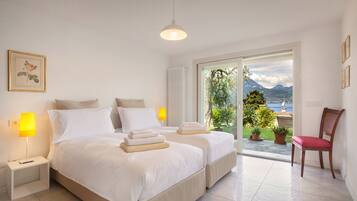 2 slaapkamers, een strijkplank/strijkijzer, gratis wifi, beddengoed