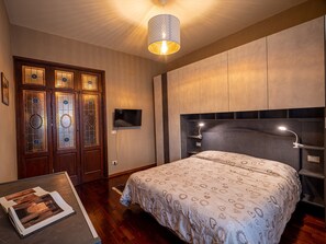 2 Schlafzimmer, Bügeleisen/Bügelbrett, kostenloses WLAN, Bettwäsche