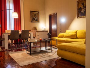 Smart-TV, Videospiele, Bücher