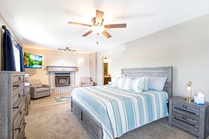 5 bedrooms, iron/ironing board, free WiFi, bed sheets