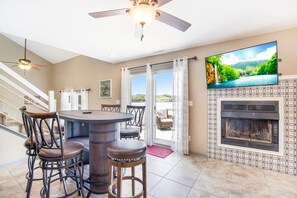 Dining - Private Lakefront Pool, Amazing Dock Sleeps 26 (Camdenton)