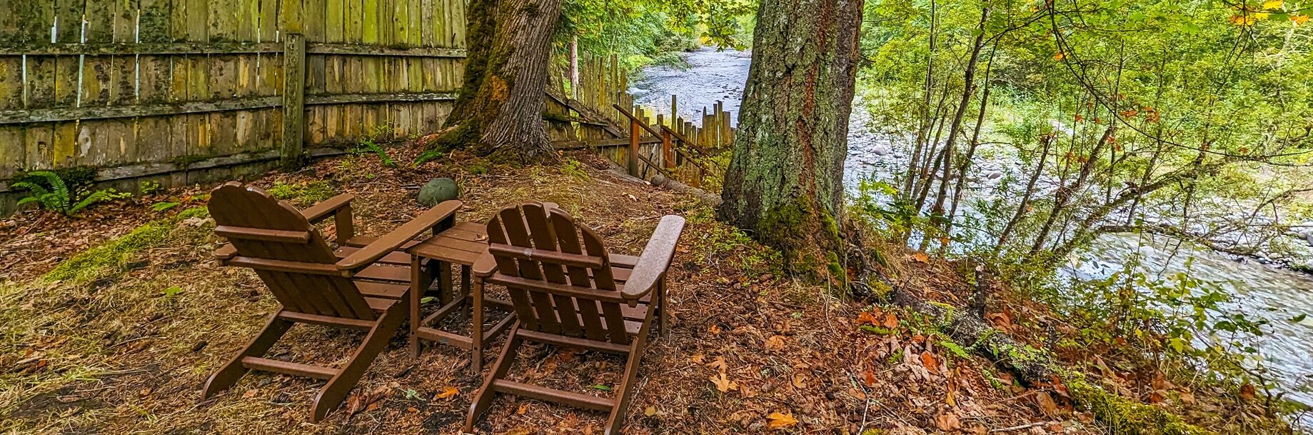 Sequim Riverside: Fabulous riverside retreat