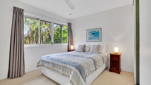 2 bedrooms, WiFi, bed sheets - 19 Peregian Court Resort (Peregian Beach)