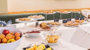 Petit déjeuner buffet compris tous les jours