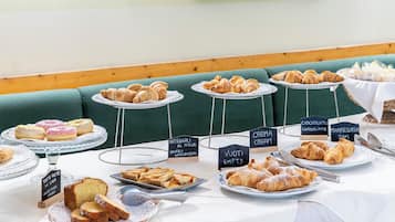 Tägliches inbegriffenes Frühstücksbuffet