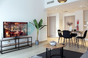 Basic Apartment | Living area