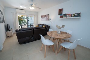 Interior - CORONADO 136 MENYBER (Nerja)