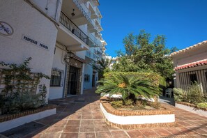 Exterior detail - CORONADO 136 MENYBER (Nerja)