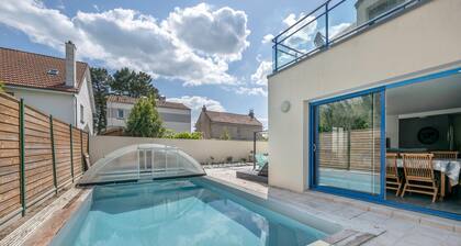 Swimming pool ! House for 9