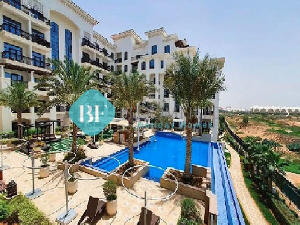 บริเวณภายนอก