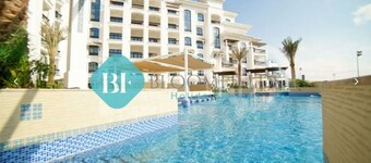 Modern 1BR Flat At Yas Island