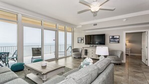 TV - Phoenix Orange Beach! Lazy River and Slide ! New Rental!! (Orange Beach)