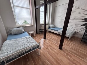 3 bedrooms, WiFi, bed sheets
