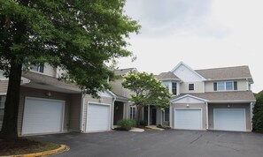 Exterior - 1300 Stoney Brook Circle, Unit 1303- Affordable vacation rental centrally located in Rehoboth Beach! (Rehoboth)