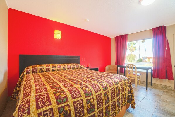 Iron/ironing board, free WiFi, bed sheets