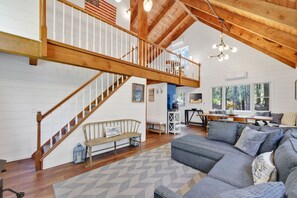 Smart-tv och eldstad