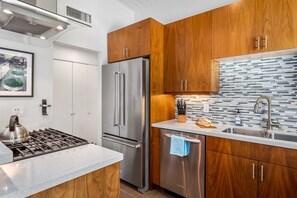 Fridge, microwave, oven, stovetop - Aqua House - Luxury Midcentury Pool Retreat (Palm Springs)