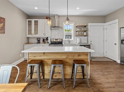 Modern and Spacious Downtown House