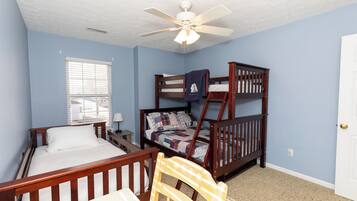 5 bedrooms, desk, iron/ironing board, free WiFi