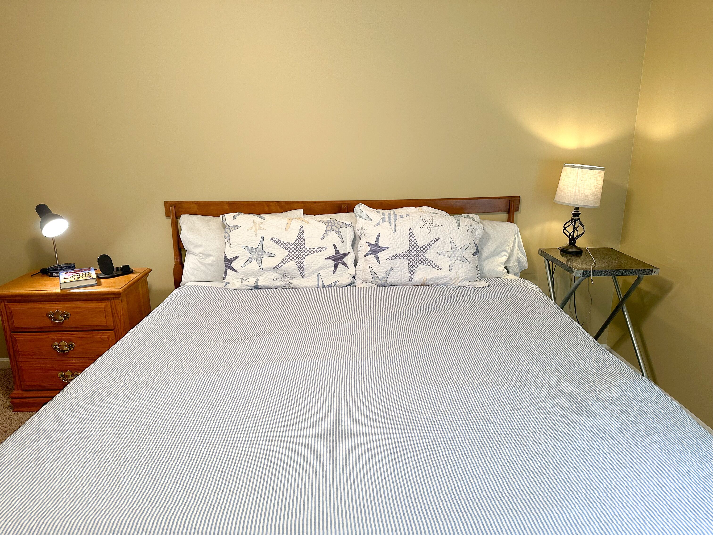 5 habitaciones, escritorio, tabla de planchar con plancha y wifi gratis 