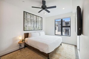 2 bedrooms, iron/ironing board, free WiFi, bed sheets - River West 924 - Silverthorne Condo with River Views! (Silverthorne)