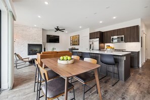 Dining - River West 924 - Silverthorne Condo with River Views! (Silverthorne)