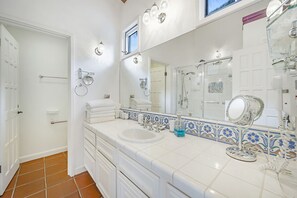 Hair dryer, towels