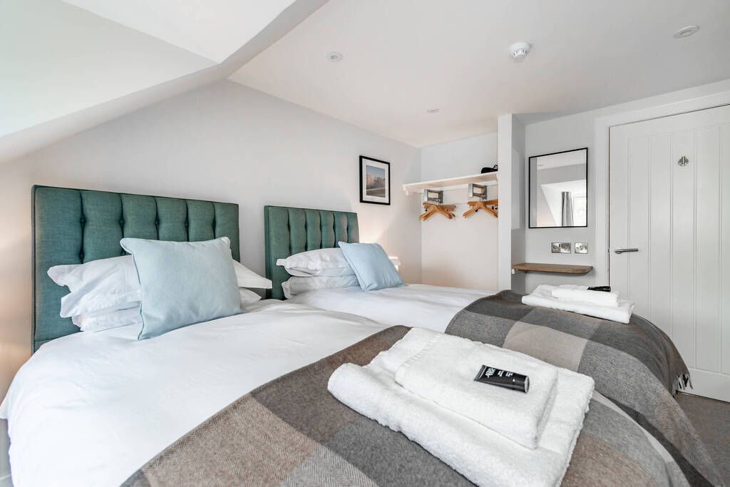 4 bedrooms, Internet, bed sheets