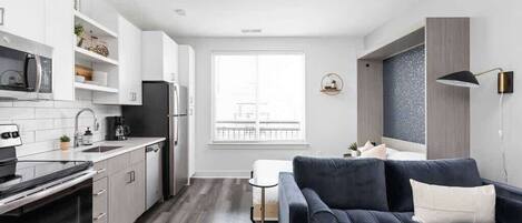 Refrigerador, microondas, horno, placa de cocina