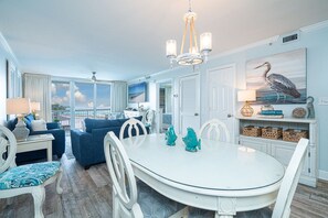 Dining - Gorgeous, 2BR/2BA Condo at Pelican Beach Resort with Amazing Gulf Views! (Destin)
