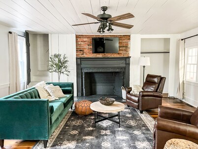 Historic Home by Dogwood Lake/Glendale