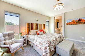 3 habitaciones, escritorio, tabla de planchar con plancha y wifi 
