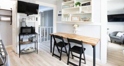 Capitola Village Bungalow - 2 Blocks from the Sand