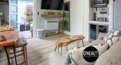 Capitola Village Bungalow - 2 Blocks from the Sand